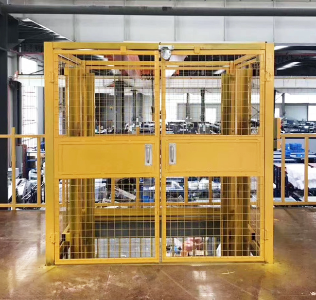 武宁智能导轨式升降机亮相